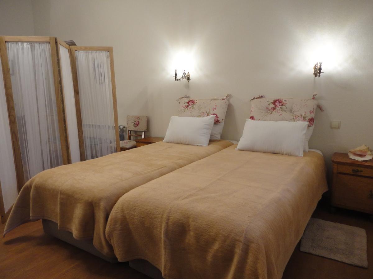 Art House Petunia Apartment Тбилиси Екстериор снимка
